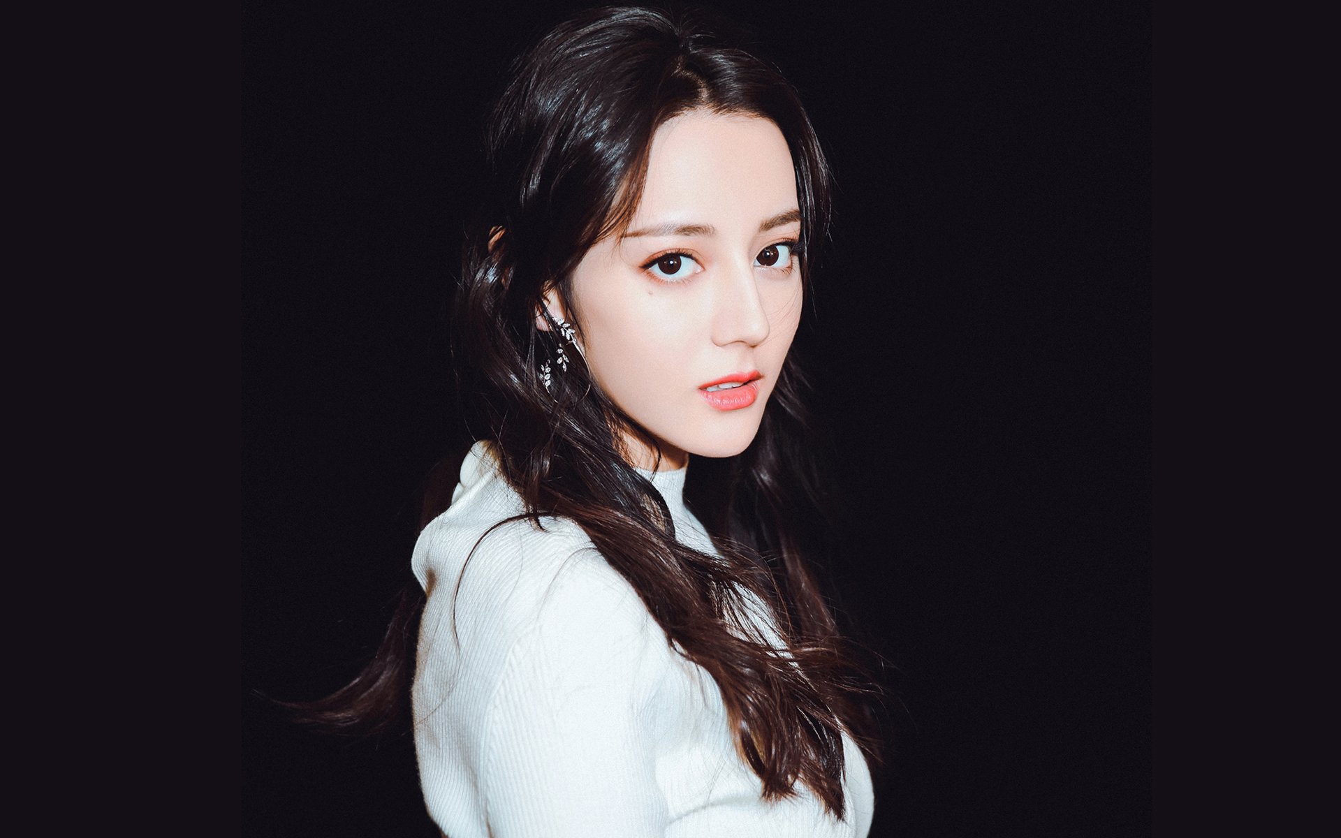 数据分析:蝶泳划水深度影响速度?,蝶泳的划水动作轨迹是三维的