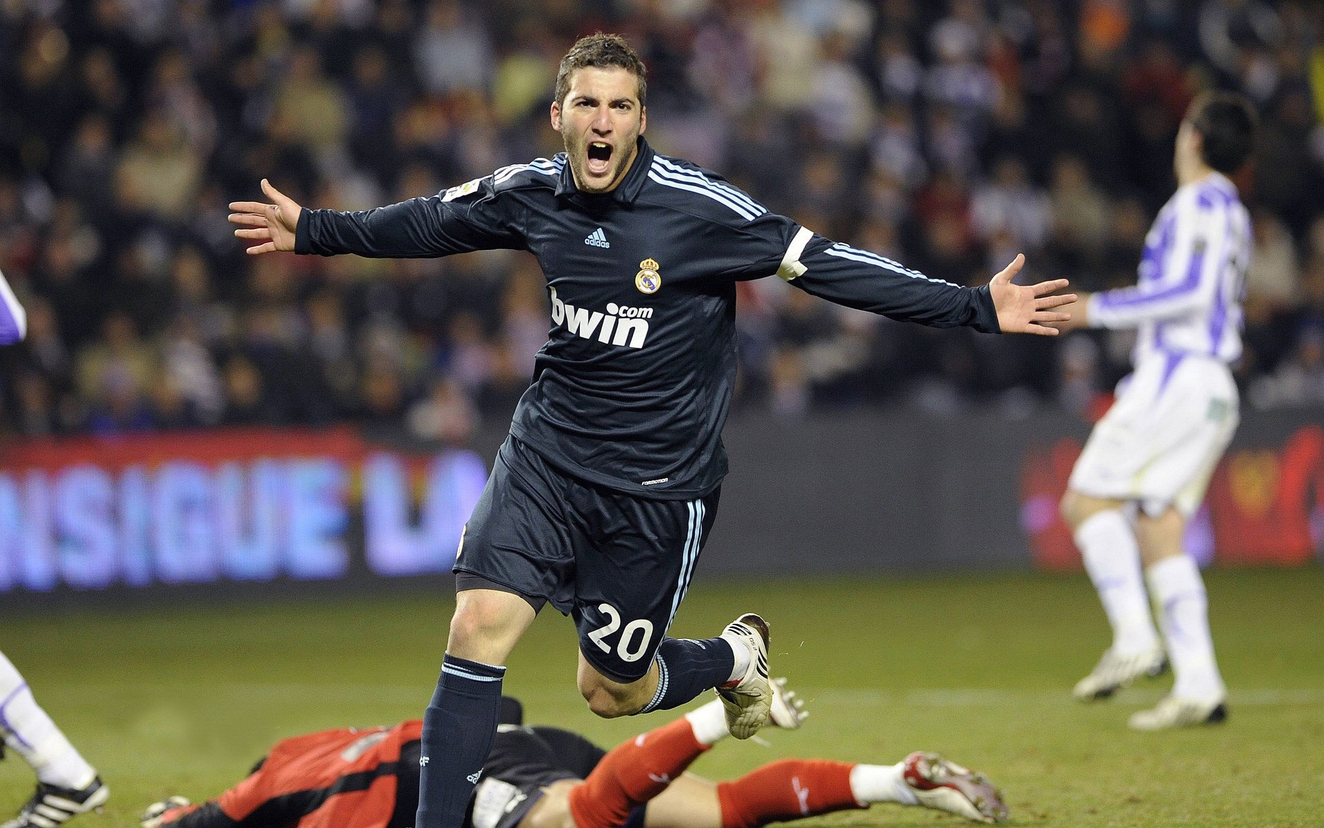 “南非羚羊队再度显现强大防守力,霍斯特功不可没”